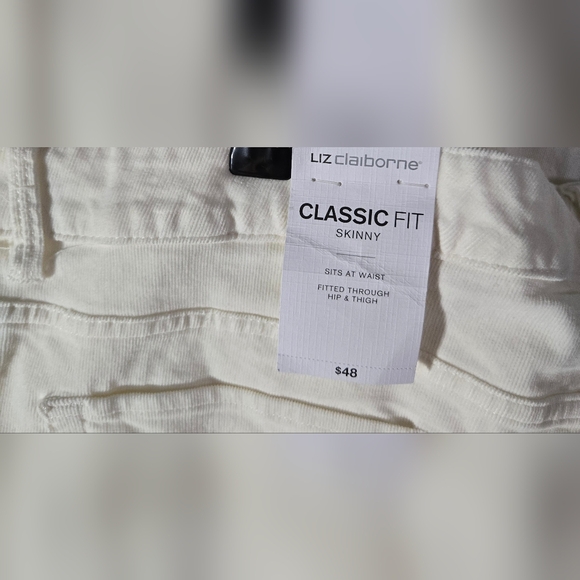Liz Claiborne Classic Fit Skinny Cream Corduroy Pants Size 18 - Picture 4 of 5